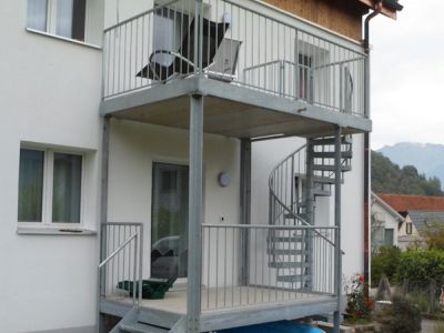 Balkonvorbau mit Wendeltreppe 1.jpg